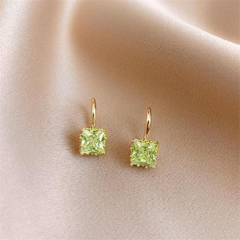 2026 Simple Black White Irregular Polyhedron Pendant Small Earrings 2021 New Girl Unusual Earrings Fashion Korean Jewelry For Woman