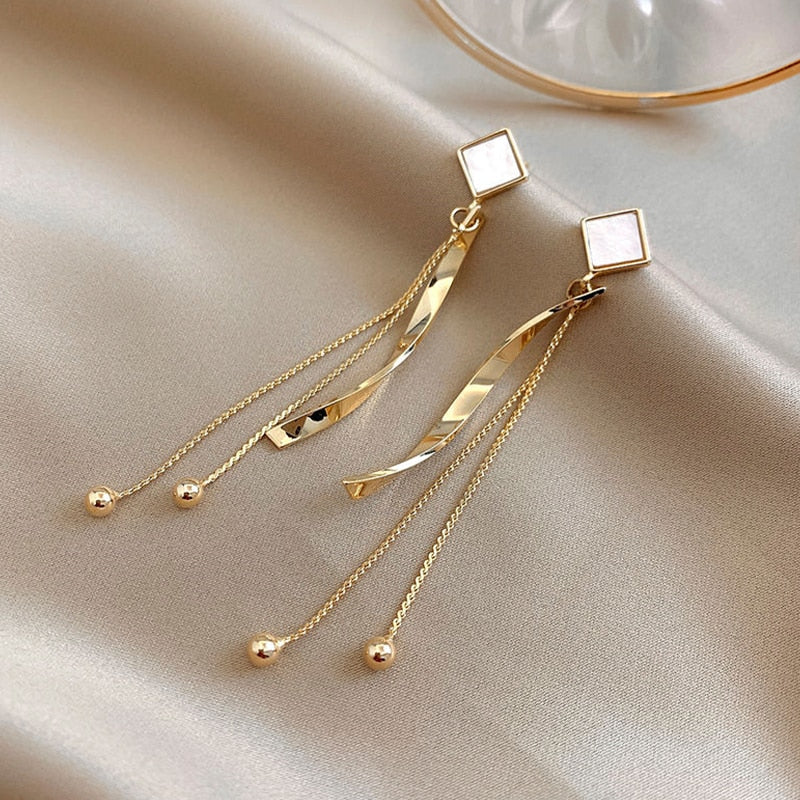 2026 Trend Simulation Pearl Long Earrings Female Moon Star Flower Rhinestone Wedding Pendant Earrings Fashion Korean Jewelry Earrings