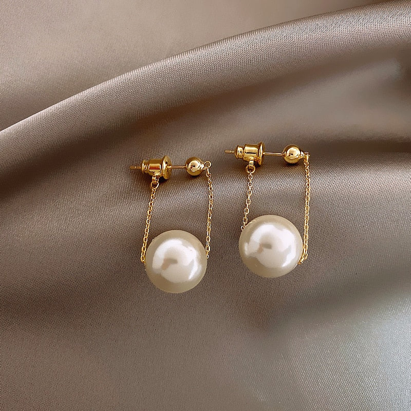 2026 Simple Black White Irregular Polyhedron Pendant Small Earrings 2021 New Girl Unusual Earrings Fashion Korean Jewelry For Woman