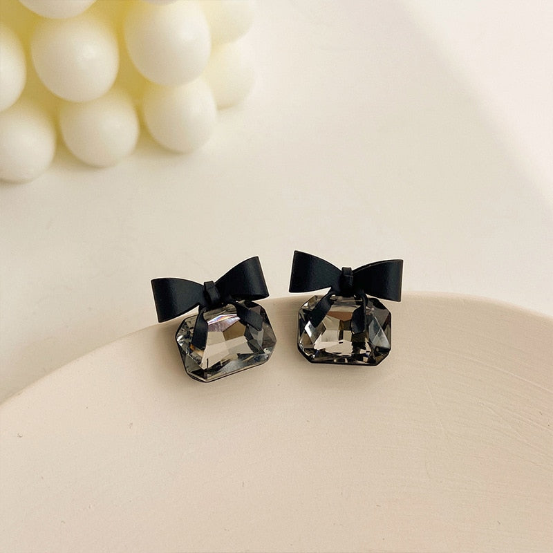 2026 Earrings Asymmetrical Round Hollow Round Black Stud Earrings Rhinestone Accessories For Women pendientes mujer