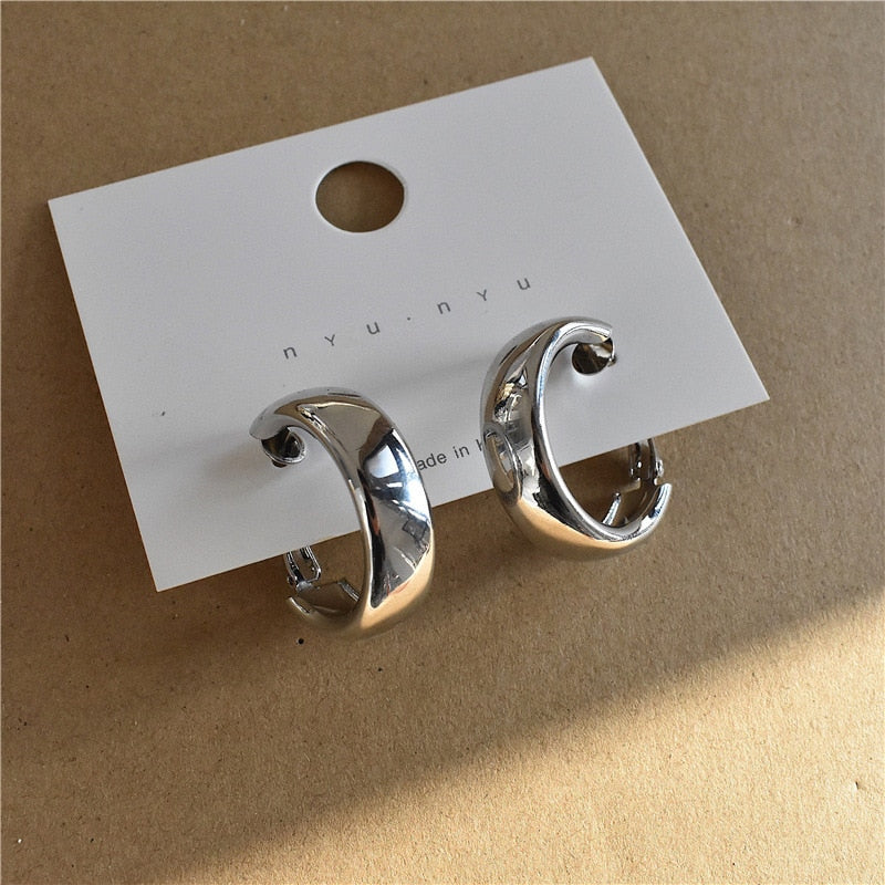 2026 Retro Minimalist Square Earrings Irregular Stud Earrings New Exaggerated Cold Wind Fashion Earring for Women Opening Accessories