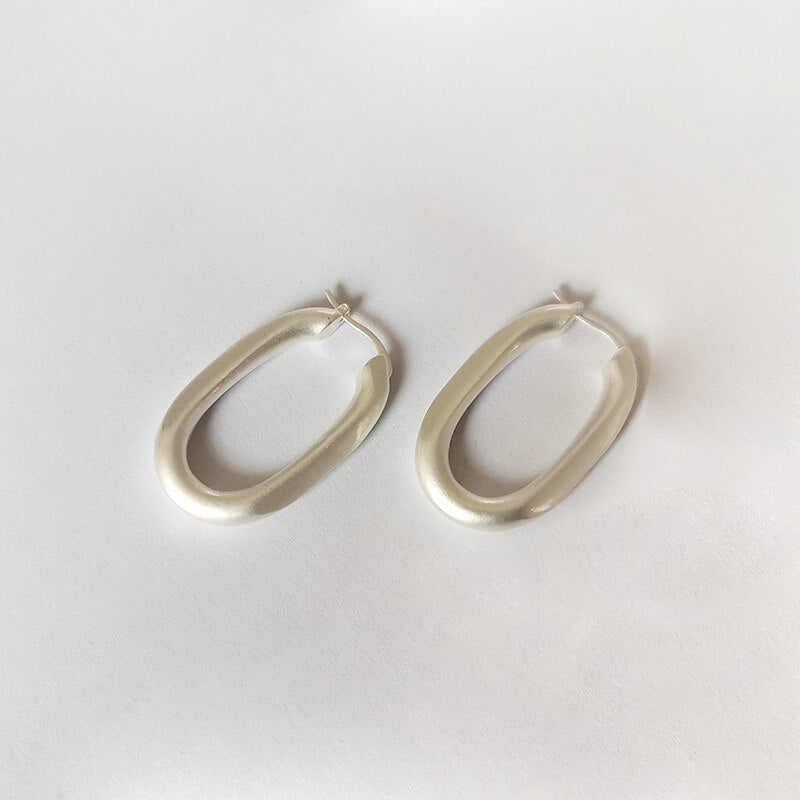 2026 Box O Shape Bright Matte Solid Gold Color Hoop Earrings Thick Oval Geometric Earrings Minimalist Earrings Stars Design