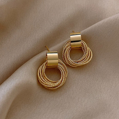 2026 Retro Minimalist Square Earrings Irregular Stud Earrings New Exaggerated Cold Wind Fashion Earring for Women Opening Accessories